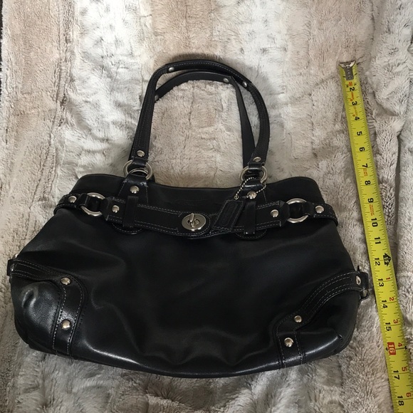 Coach soft leather shoulder bag GUC - Picture 7 of 8